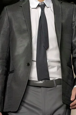 Look 16